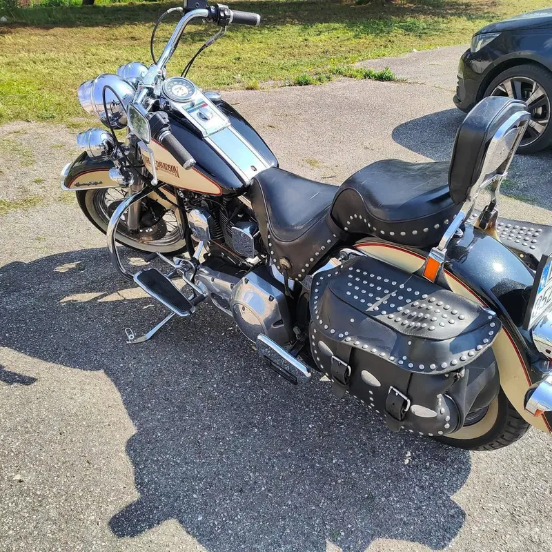 Harley-Davidson 1340 Heritage Classic (1984 - 98) - FLSTC (4)