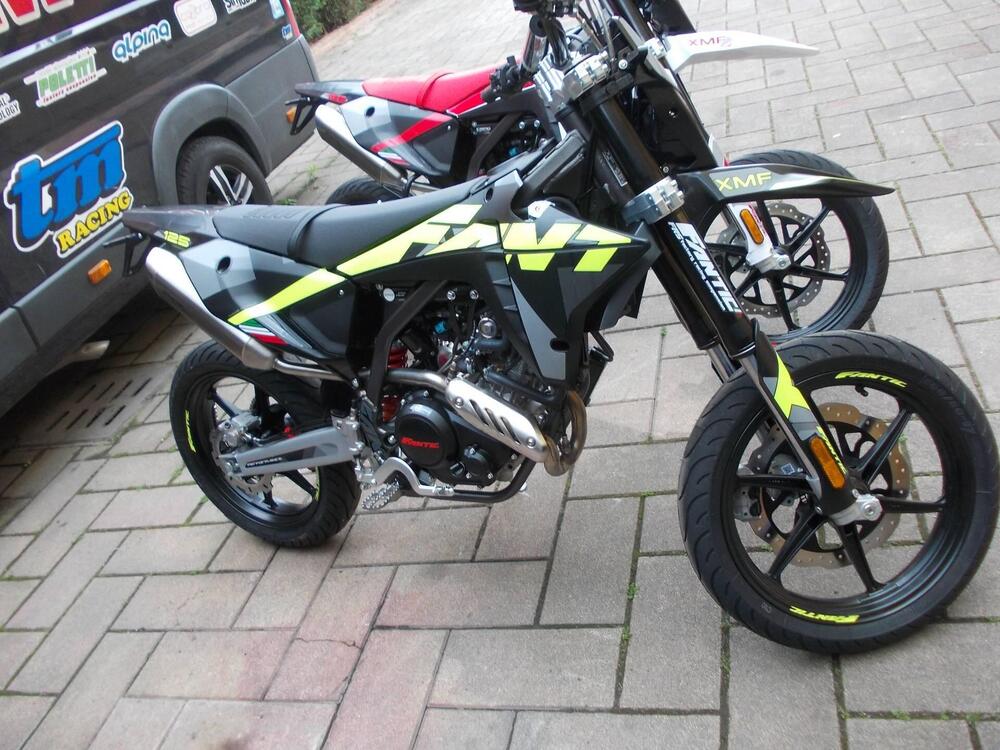 Fantic Motor Motard 125 Performance 4t (2020) (3)