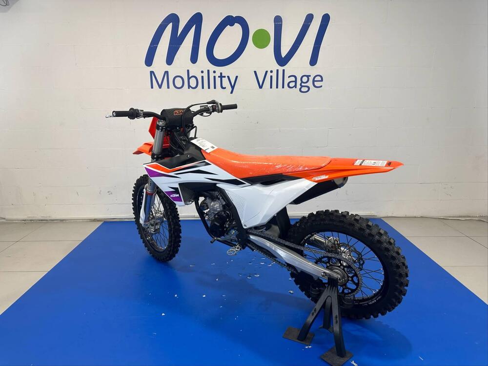 KTM 250 SX-F (2024) (4)