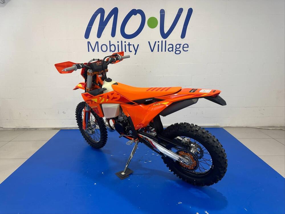 KTM 300 EXC Six Days (2025) (4)