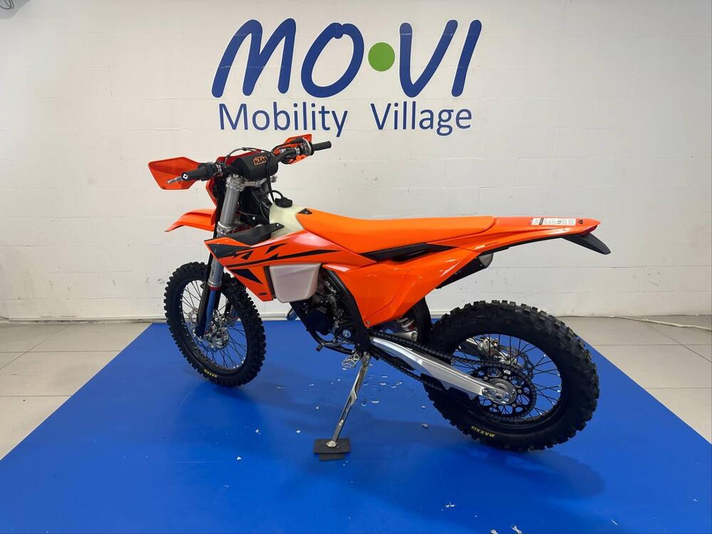 KTM 125 XC-W (2025) (4)