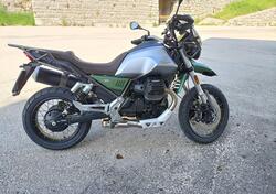 Moto Guzzi V85 TT Centenario (2021 - 22) usata