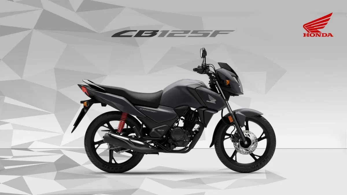 Honda CB125F 2026: come cambia la nuova tuttofare per patente A1 [GALLERY] (5)