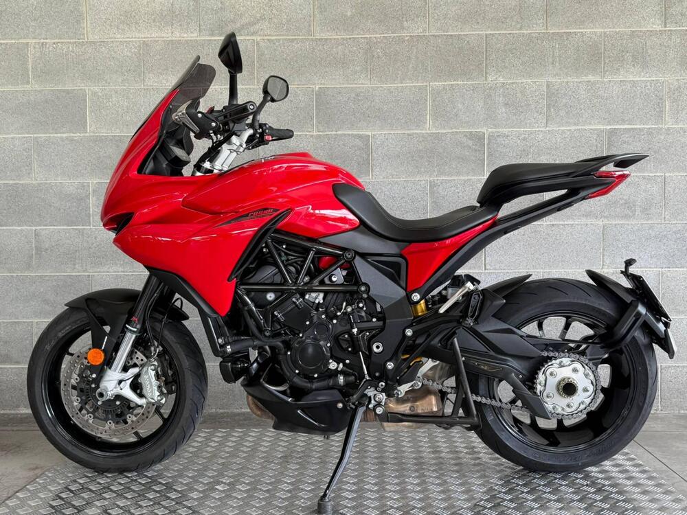 MV Agusta Turismo Veloce 800 Rosso (2021 - 23) (2)