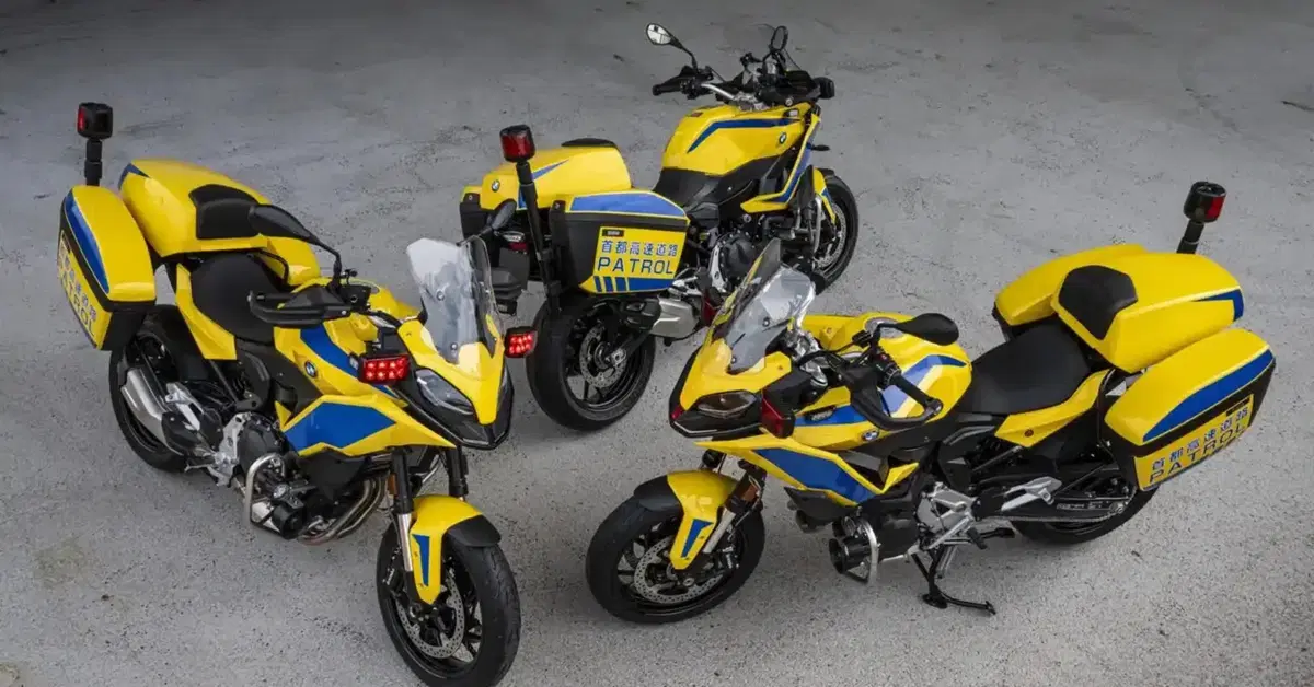Addio Honda CB400, Shutoko Patrol sceglie la BMW F 900 XR