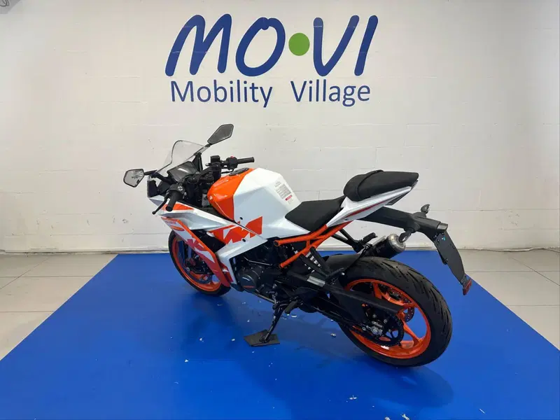 KTM RC 125 (2022 - 26) (4)
