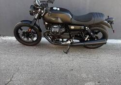 Moto Guzzi V7 Stone (2021 - 24) usata
