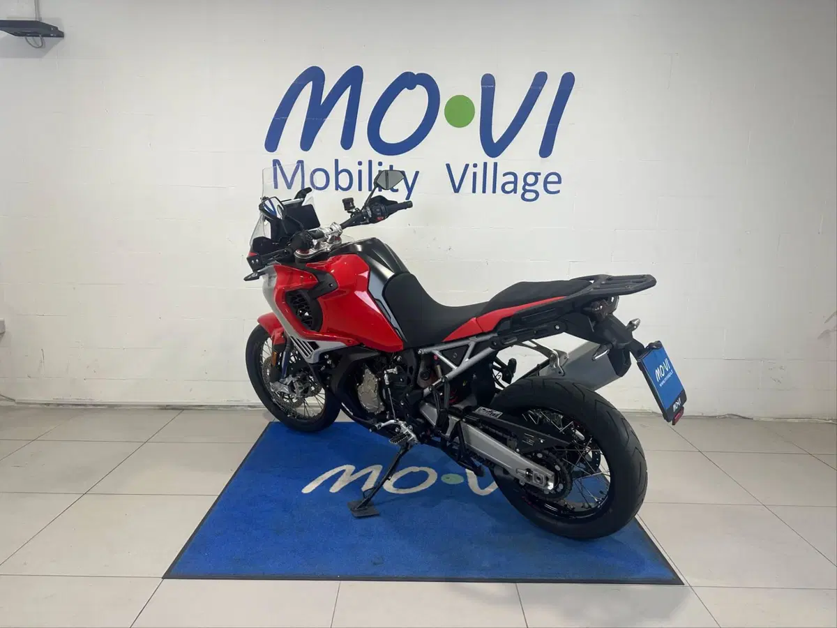 MV Agusta LXP Enduro Veloce (2024 - 25) (4)
