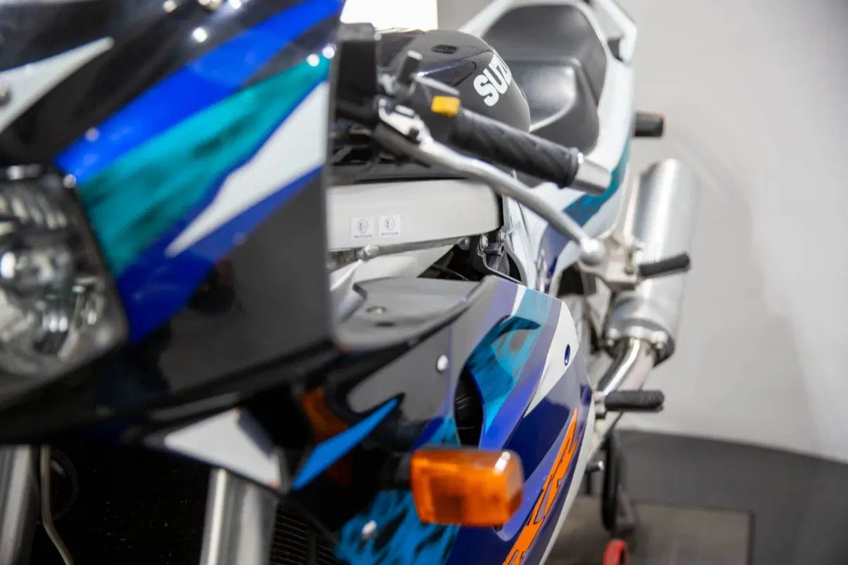 Suzuki GSX R 1100 (1993 - 97) (16)