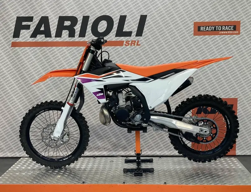 KTM 300 SX (2024) (6)