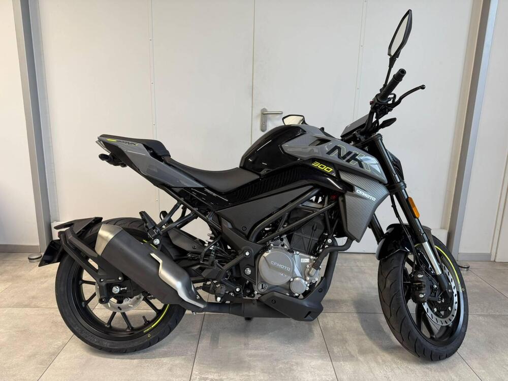 CFMOTO 300NK (2021 - 25) (2)