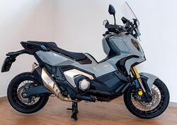 Honda X-ADV 750 (2017) usata