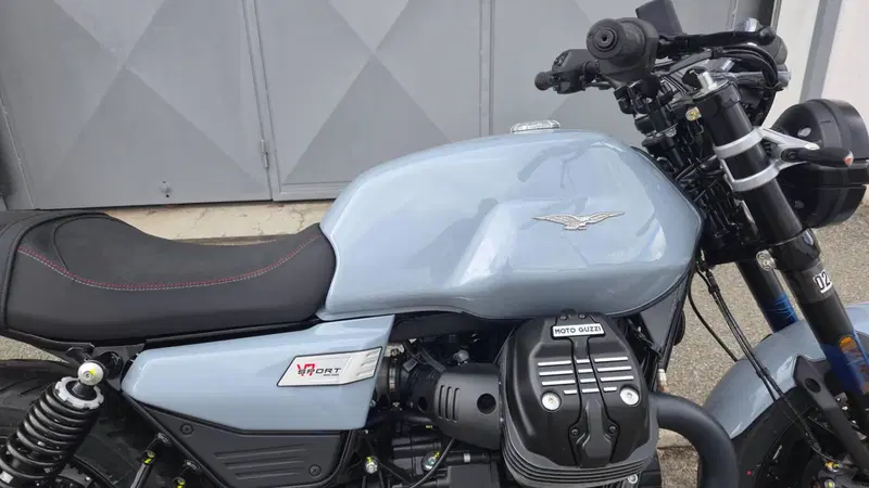 Moto Guzzi V7 Sport (2025 - 26) (6)