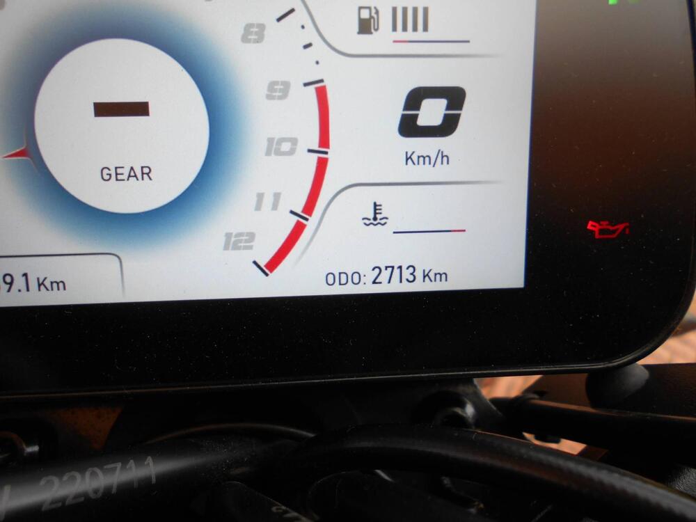 Moto Morini SEIEMMEZZO STR (2022 - 25) (2)