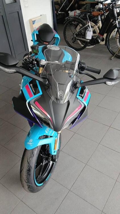 CFMOTO 450SR World Champions Replica (2025) (2)