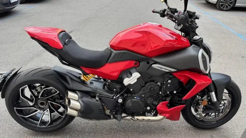 Ducati Diavel V4: l'usato del giorno di Moto.it [GALLERY]