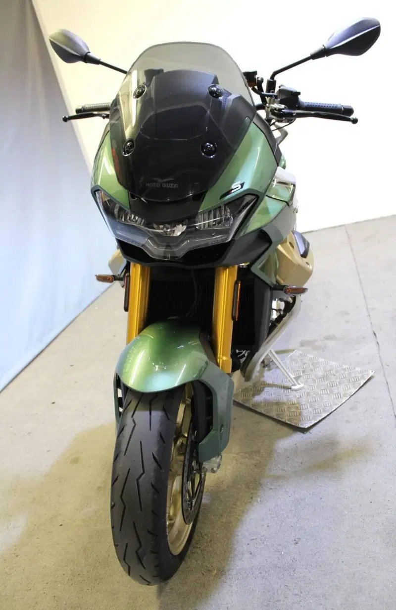 Moto Guzzi V100 Mandello S (2022 - 24) (13)