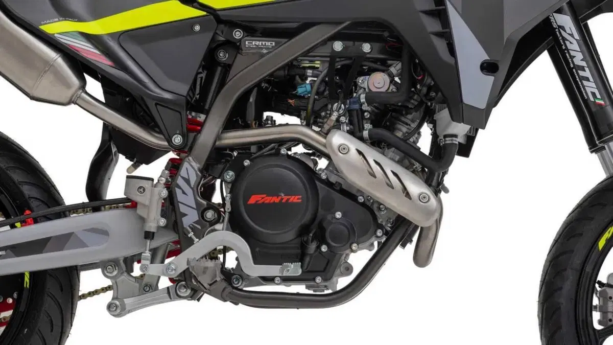 Fantic Motor XMF 125 Performance (2025 - 26) (5)