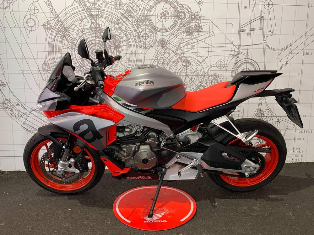 Aprilia Tuono 660 (2021 - 25) (2)