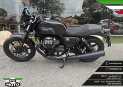 Moto Guzzi V7 Stone (2021 - 24) usata