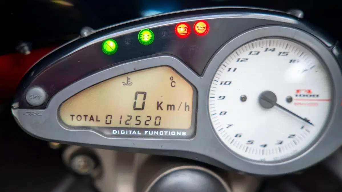 MV Agusta F4 1000 S (2004 - 05) (19)