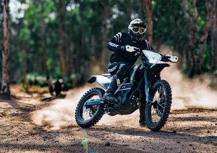 OZY 30X: la nuova moto da cross elettrica che arriva dall'Australia