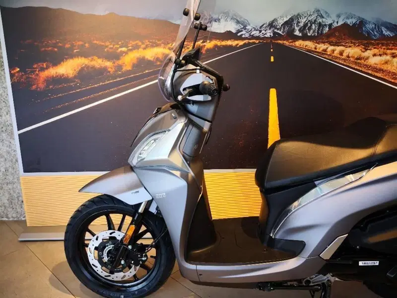 Sym Symphony 200 ST (2025 - 26) (10)