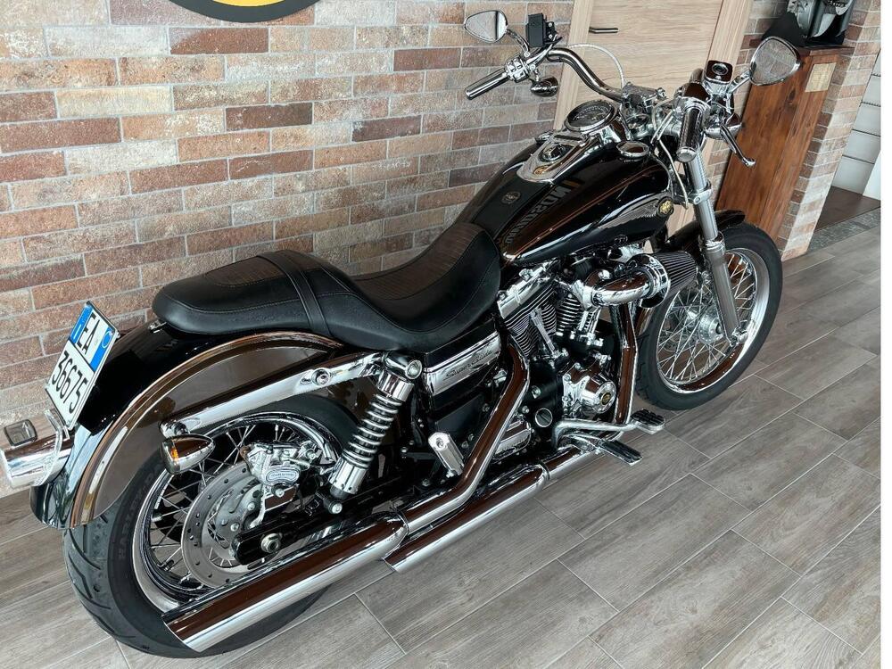 Harley-Davidson 1584 Super Glide Custom (2008 - 13) - FXDC (4)