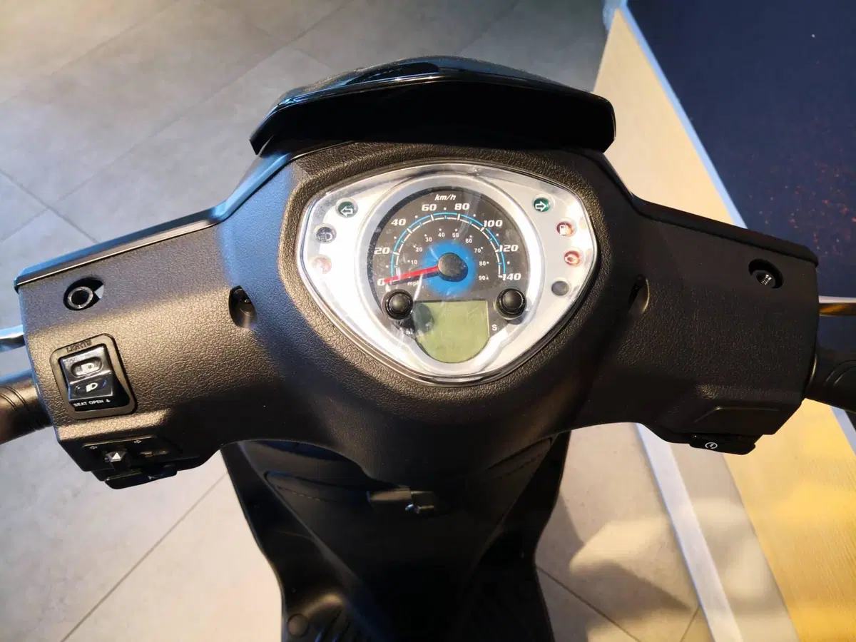 Sym Symphony 125 (2025 - 26) (12)
