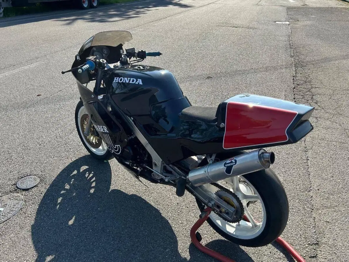 Honda VFR 750 F (1986 - 87) (8)