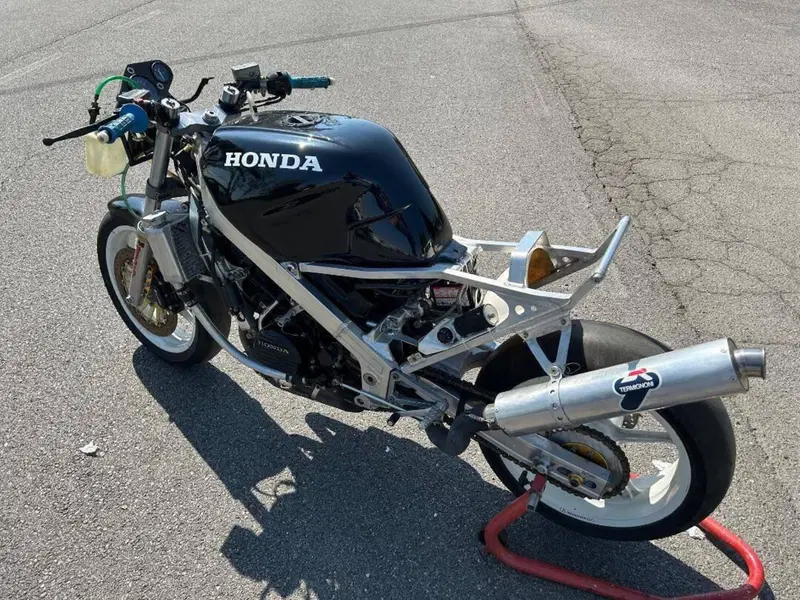Honda VFR 750 F (1986 - 87) (17)