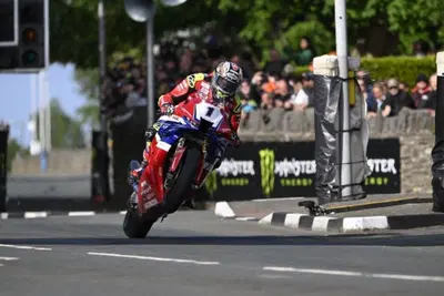 Tourist Trophy 2025: meno di 20 giorni alla partenza