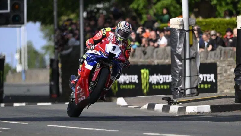 Tourist Trophy 2025: meno di 20 giorni alla partenza