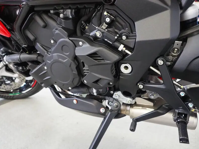 MV Agusta Dragster 800 RC SCS (2022 - 25) (8)