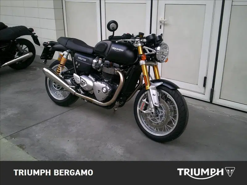 Triumph Thruxton 1200 R (2016) (2)