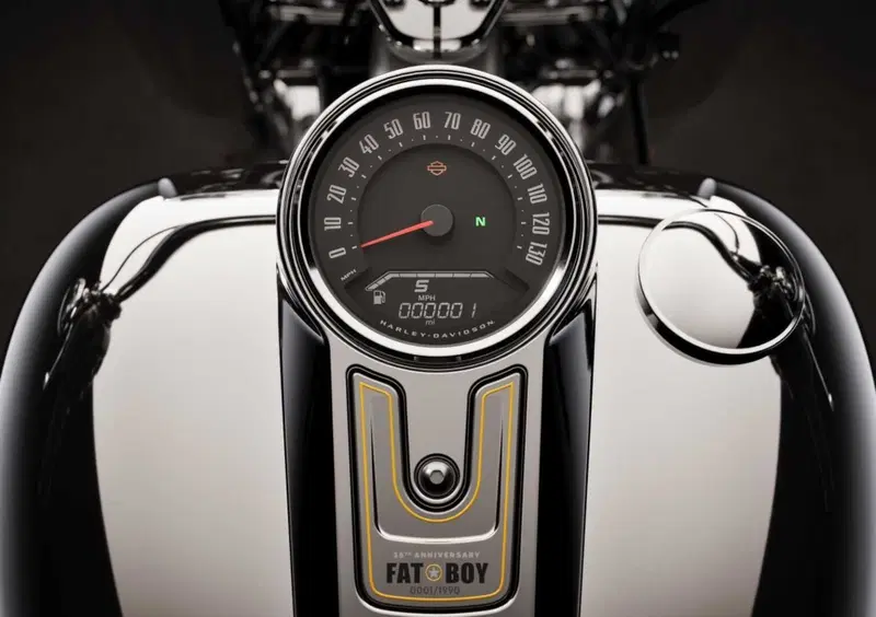 Harley-Davidson Softail-Cruiser Fat Boy Gray Ghost (2025) (12)