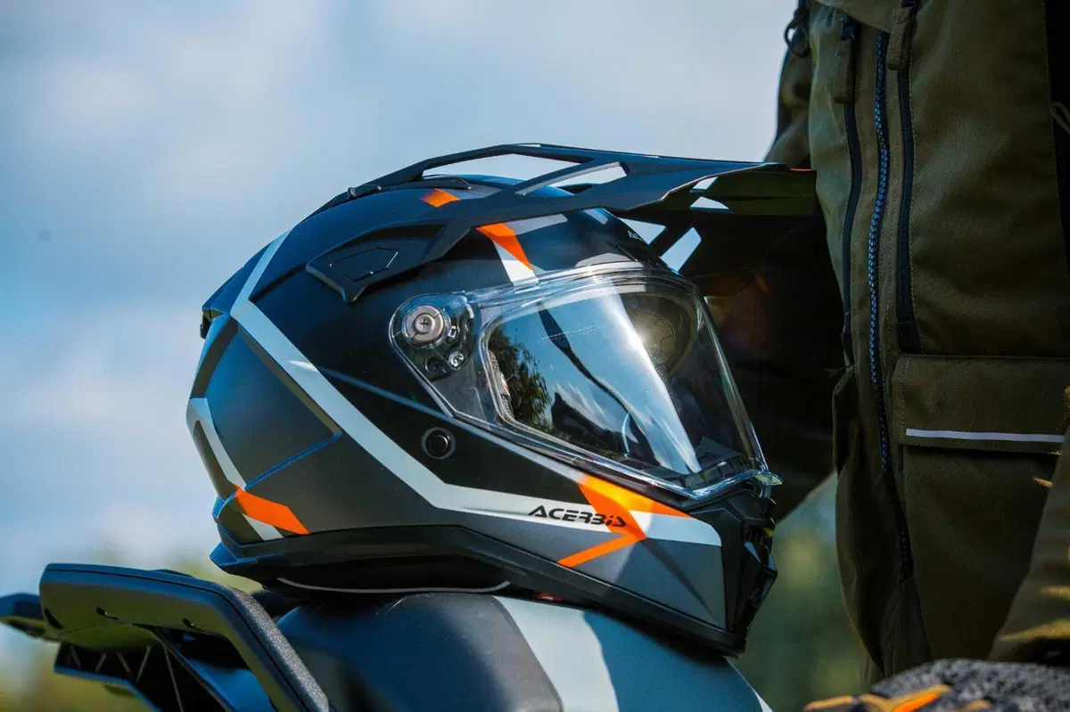 Nuovi caschi Acerbis Attack e Assault (13)
