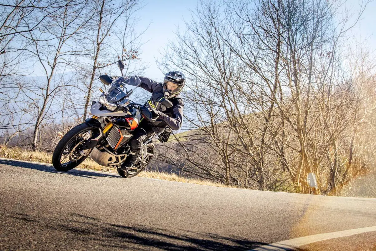 Nuovi caschi Acerbis Attack e Assault (5)