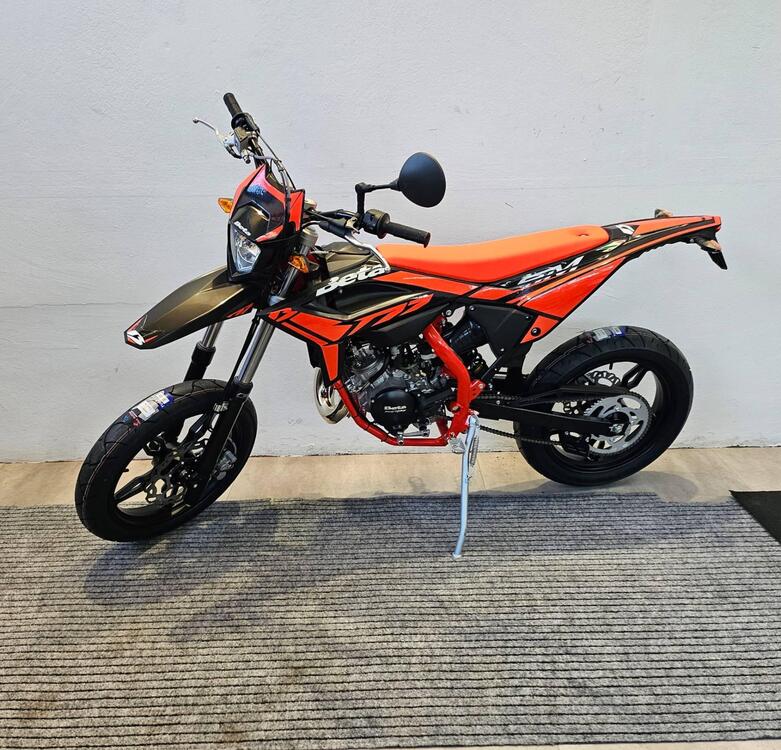 Betamotor RR 50 Motard Sport (2021 - 25) (2)