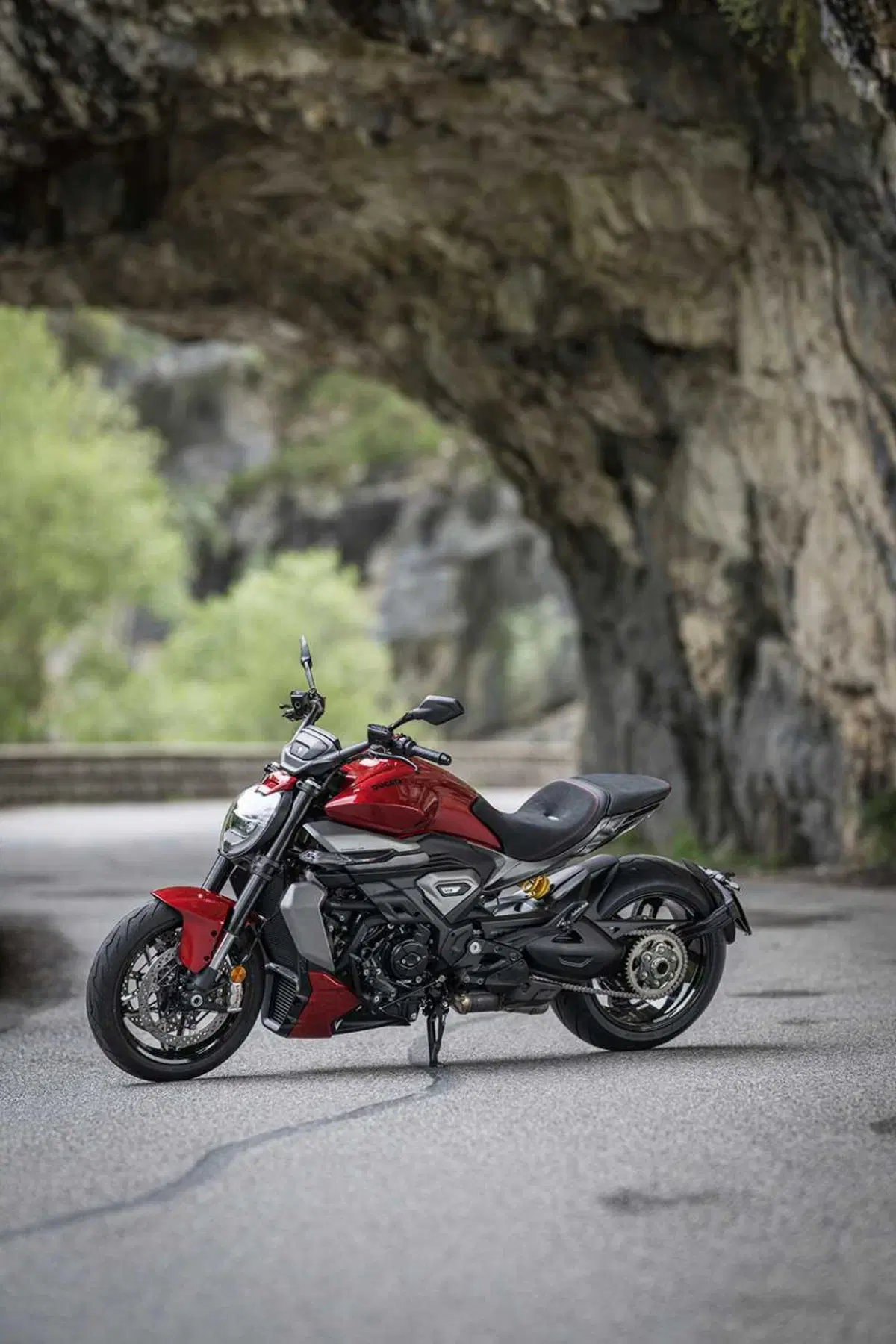 La cruiser da MotoGP! Abbiamo guidato la nuova Ducati XDiavel V4 [VIDEO] (5)