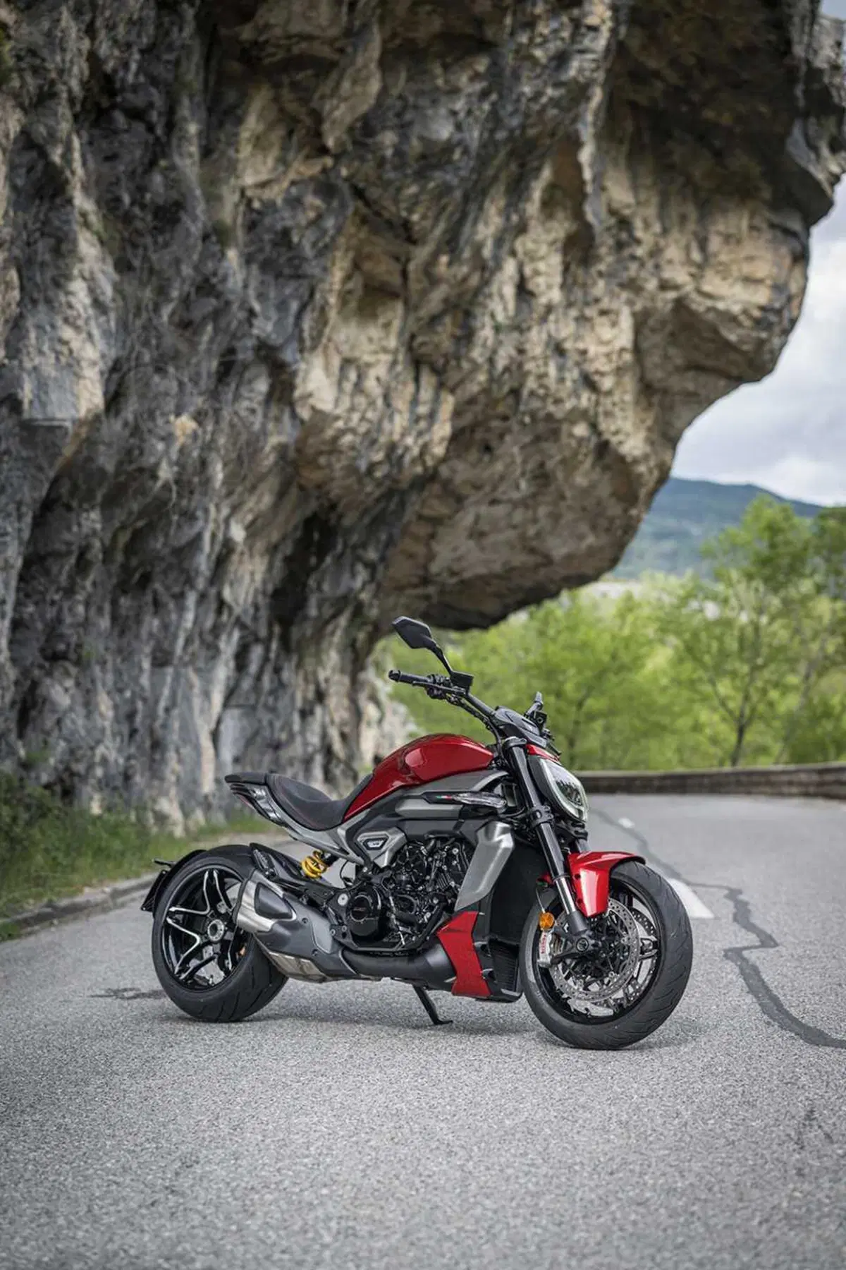 La cruiser da MotoGP! Abbiamo guidato la nuova Ducati XDiavel V4 [VIDEO] (23)