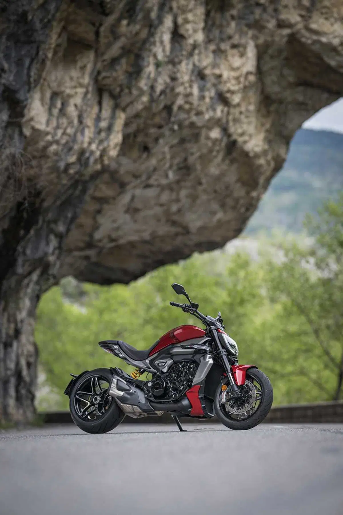 La cruiser da MotoGP! Abbiamo guidato la nuova Ducati XDiavel V4 [VIDEO] (26)