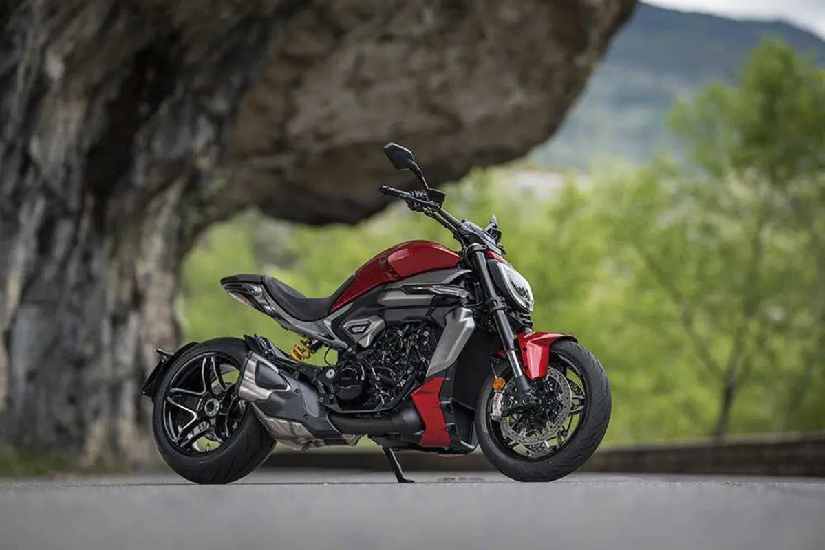 La cruiser da MotoGP! Abbiamo guidato la nuova Ducati XDiavel V4 [VIDEO] (35)