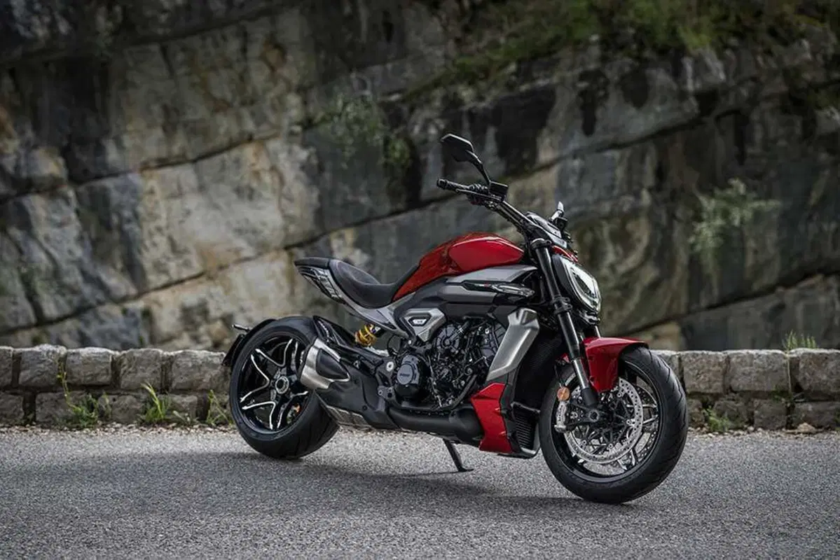 La cruiser da MotoGP! Abbiamo guidato la nuova Ducati XDiavel V4 [VIDEO] (45)
