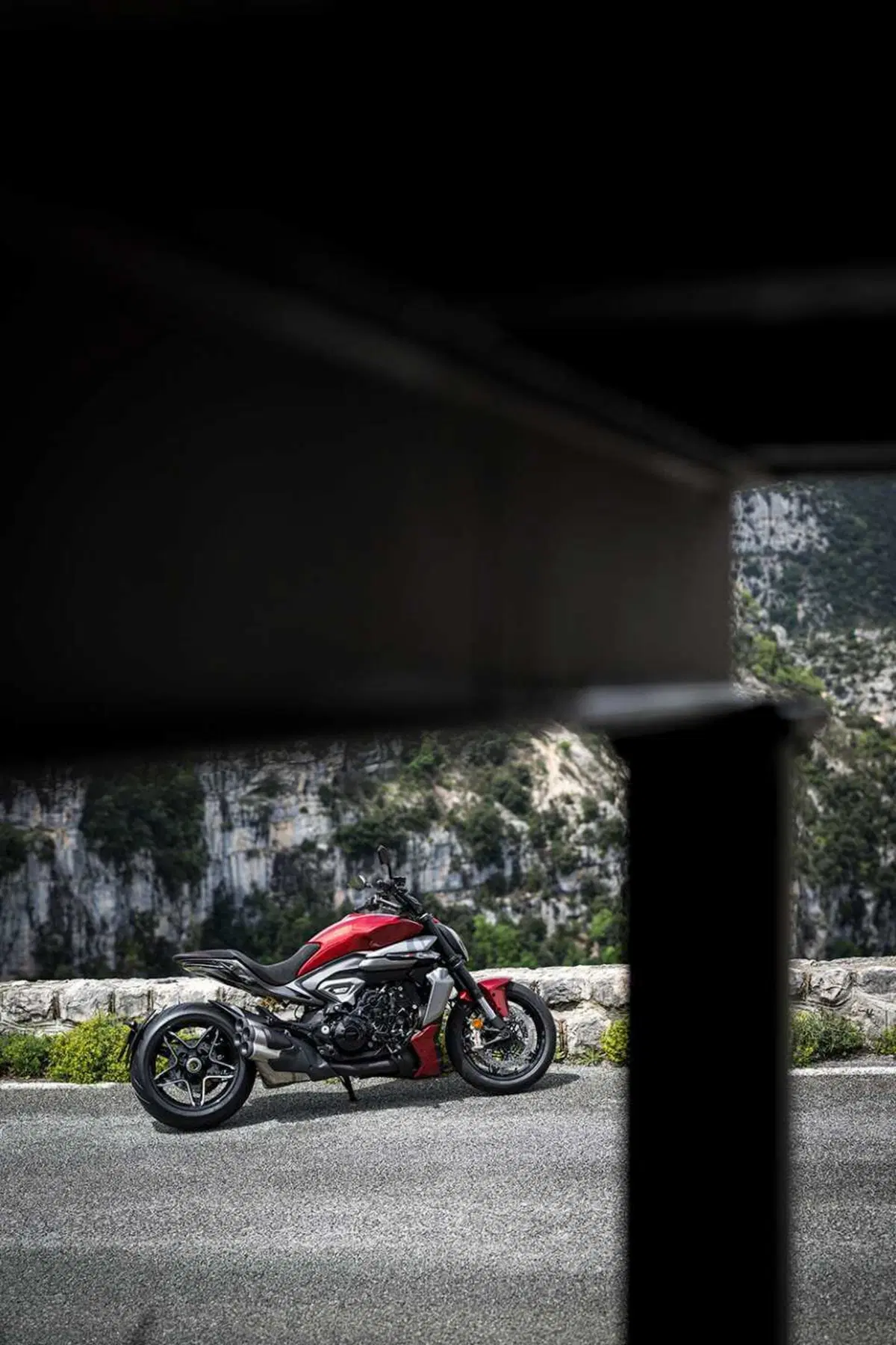 La cruiser da MotoGP! Abbiamo guidato la nuova Ducati XDiavel V4 [VIDEO] (69)