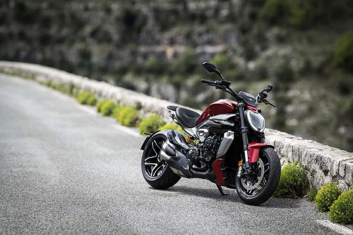La cruiser da MotoGP! Abbiamo guidato la nuova Ducati XDiavel V4 [VIDEO] (72)