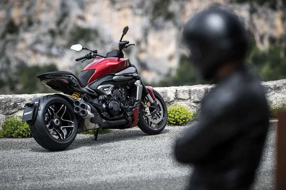 La cruiser da MotoGP! Abbiamo guidato la nuova Ducati XDiavel V4 [VIDEO] (83)