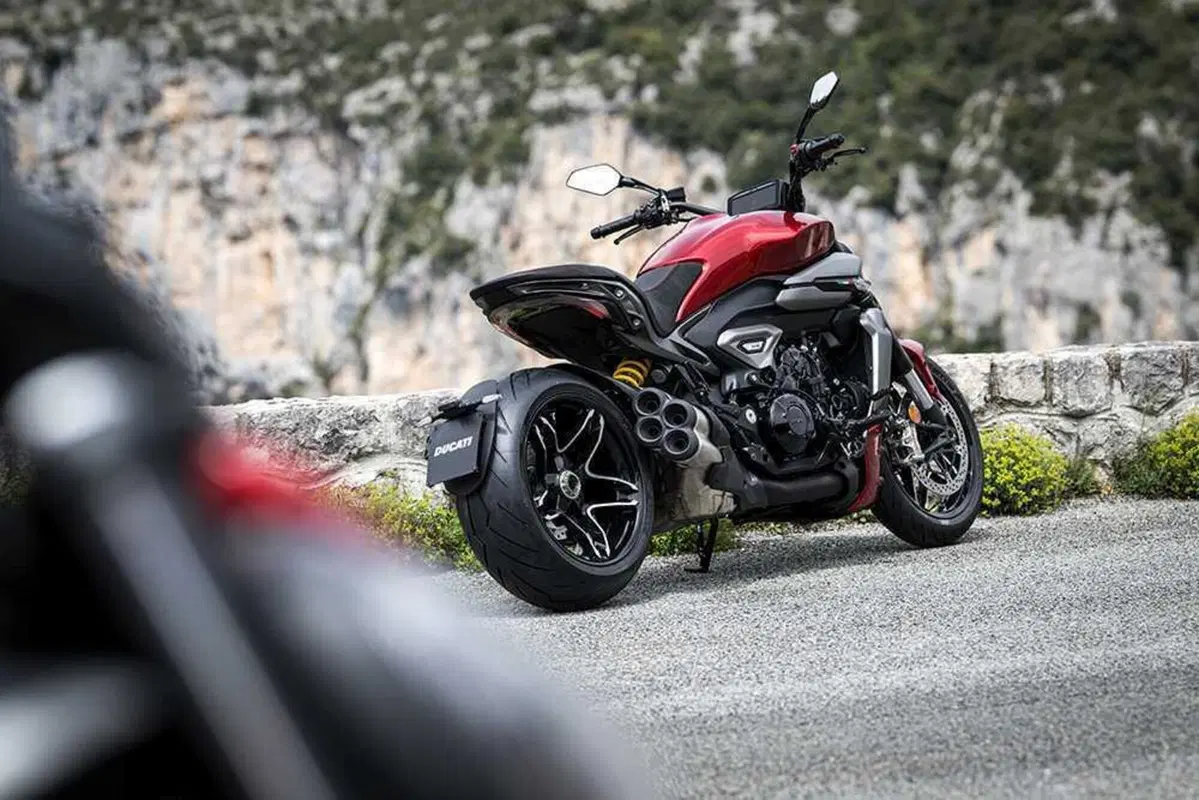 La cruiser da MotoGP! Abbiamo guidato la nuova Ducati XDiavel V4 [VIDEO] (85)