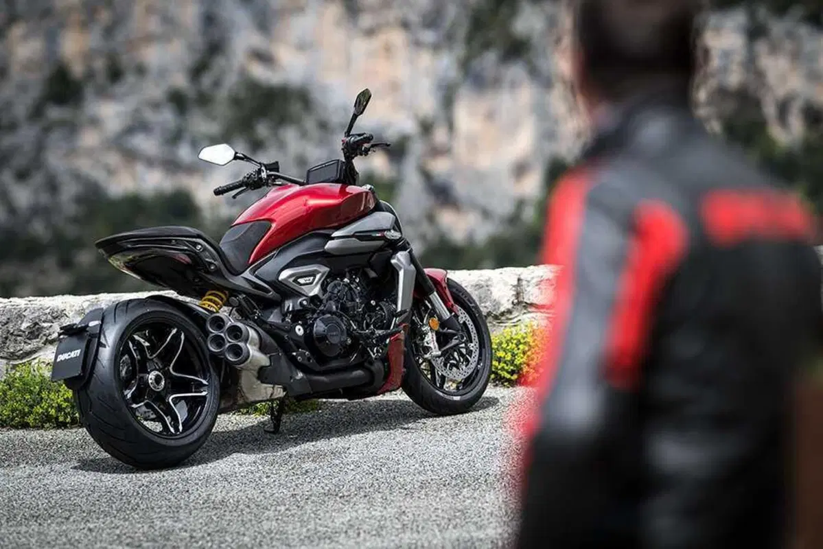 La cruiser da MotoGP! Abbiamo guidato la nuova Ducati XDiavel V4 [VIDEO] (89)
