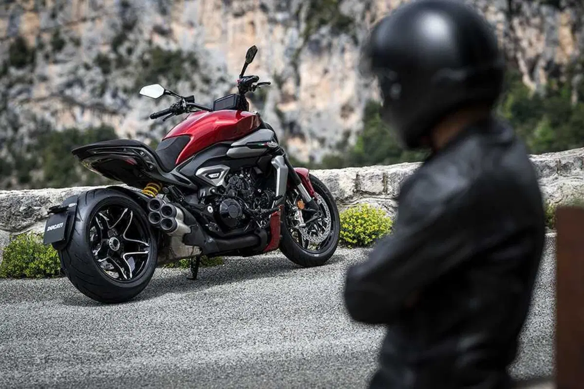 La cruiser da MotoGP! Abbiamo guidato la nuova Ducati XDiavel V4 [VIDEO] (97)